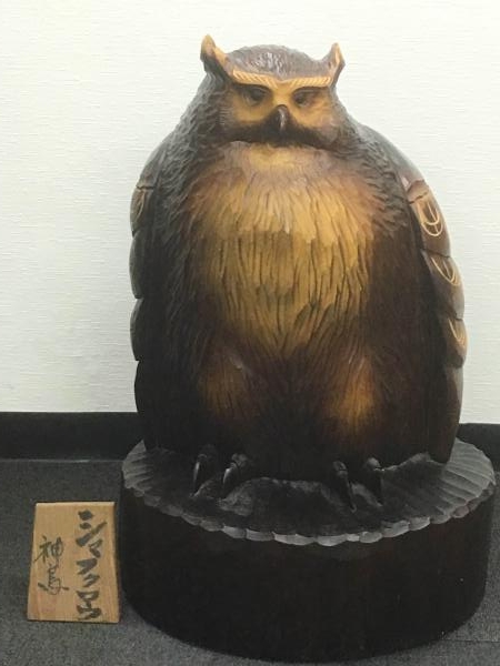 ふくろうの一刀彫り