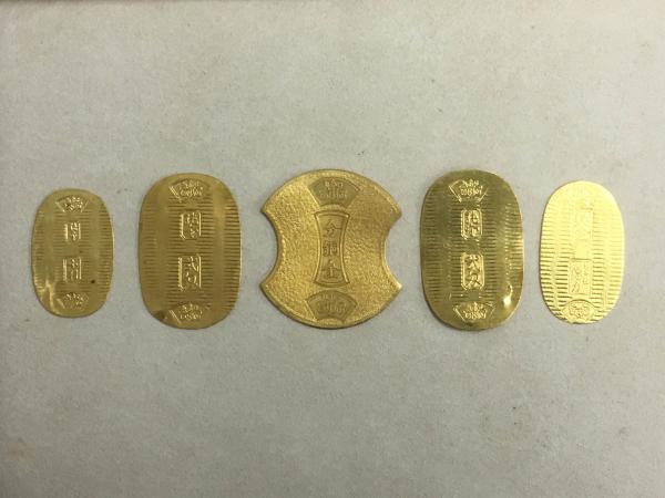 小判型金貨