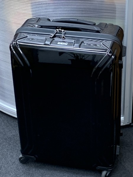 ゼロハリバートン　ＴＳＡ００２　キャリーバック