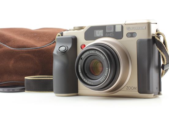 高価買取中！!『Fujifilm 富士フィルム GA 645 ZI 中判 フィルムカメラ』を100,000円でお買取り致しました。