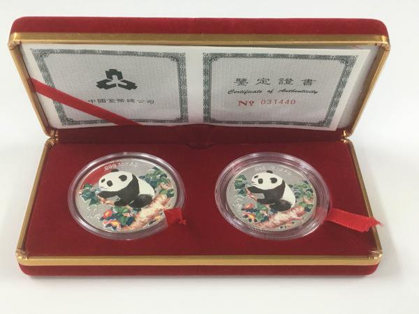 中国パンダバイカラー銀貨